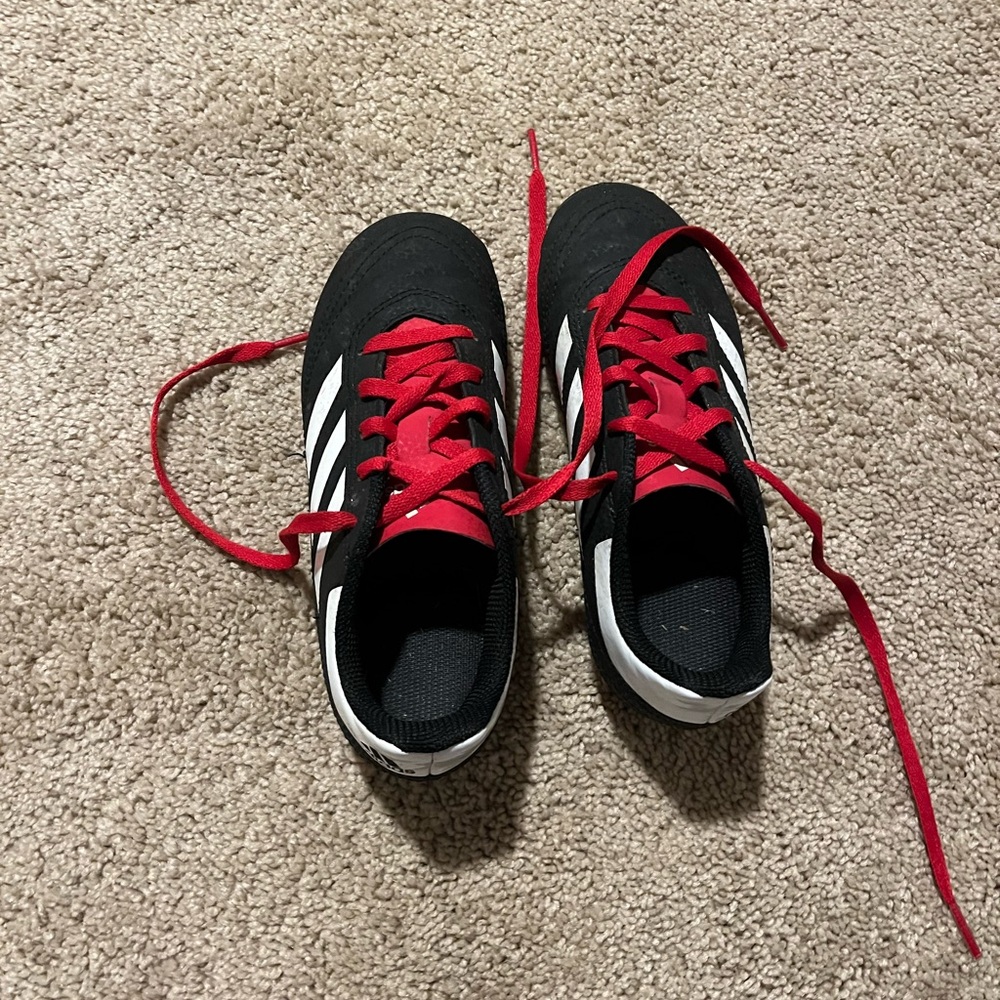adidas boy’s Black Sneakers with Red Laces and White Stripes